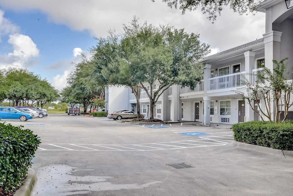 Studio6 Houston, TX - Hobby South