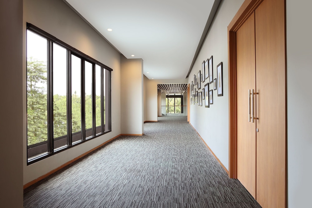 BATIQA HOTEL PEKANBARU 30/50