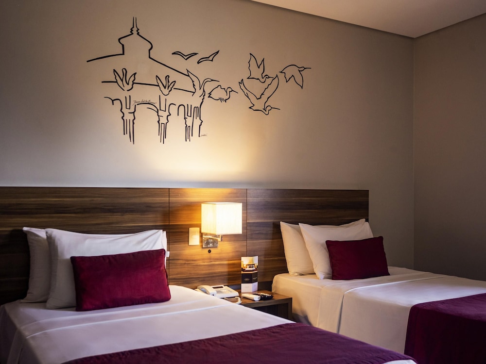 Mercure Belem Boulevard 24/75