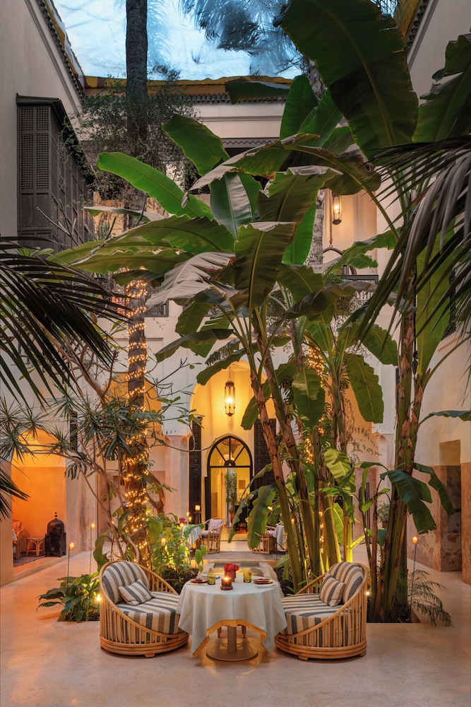 Riad 72 6/76