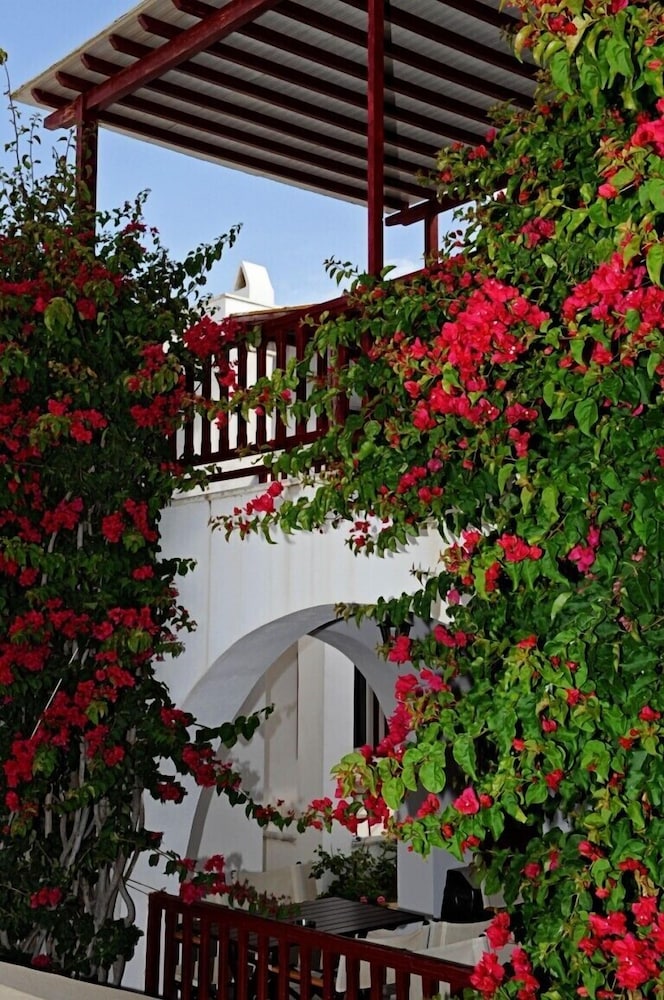 Akrogiali Hotel 28/34