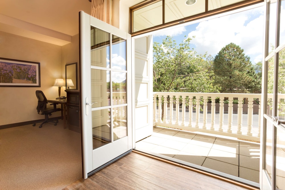 Drury Plaza Hotel In Santa Fe 21/50