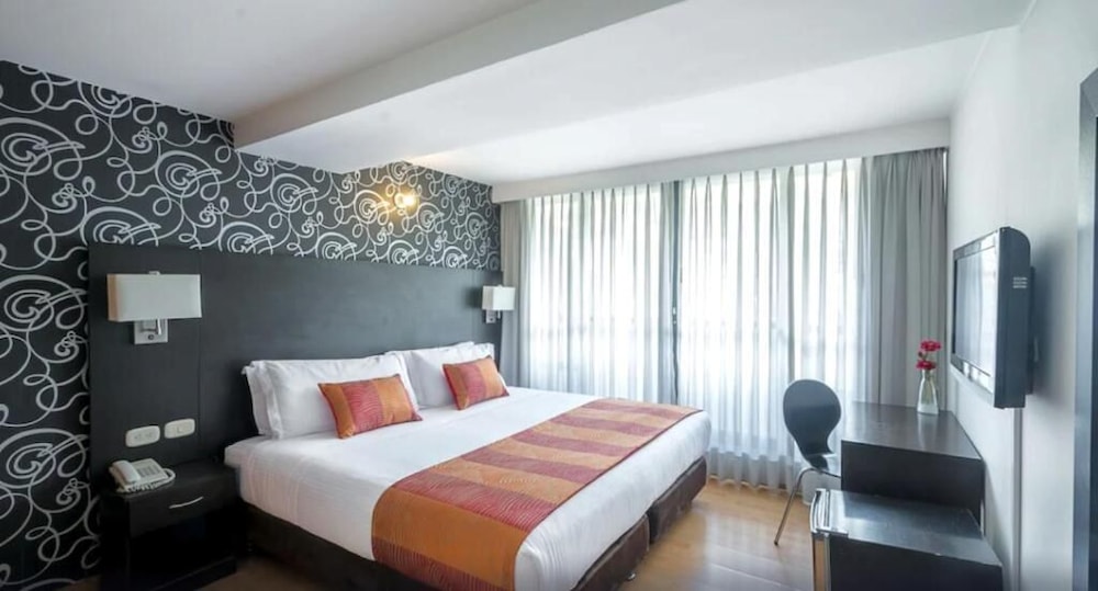 Hospedium Hotel Urban Bogota Javeriana 12/17