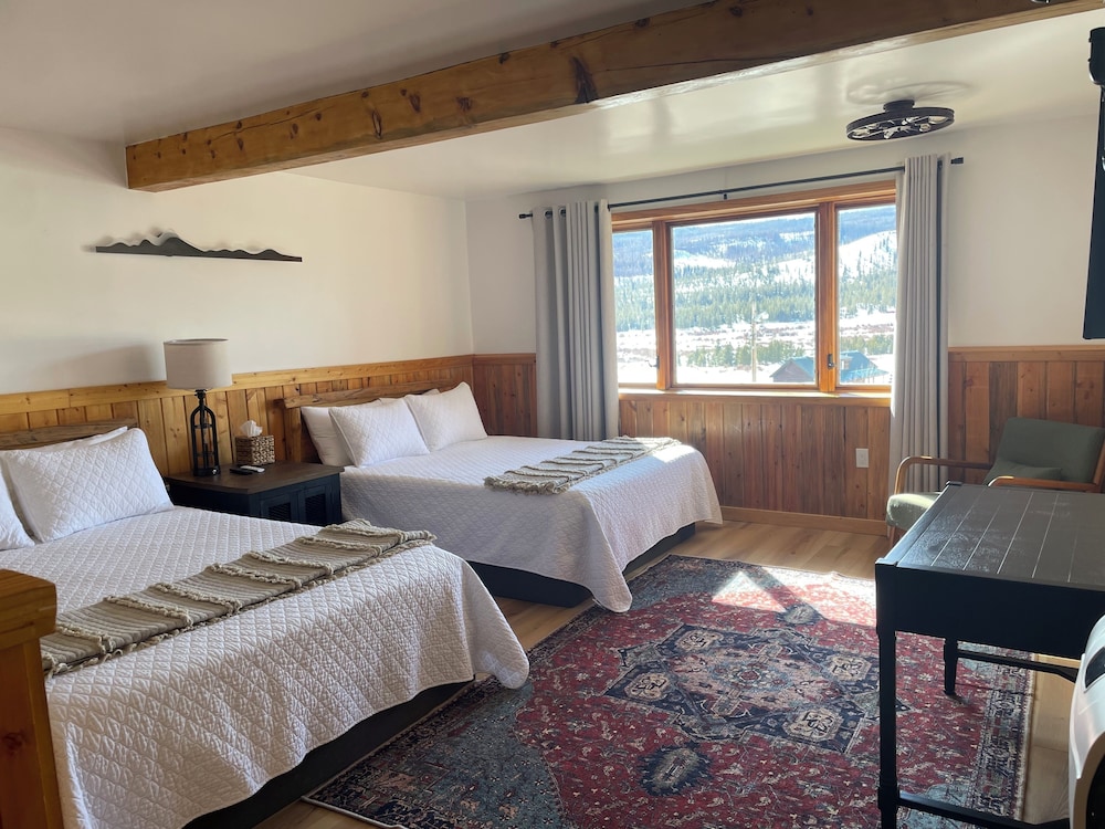 Lava Mountain Lodge 16/69