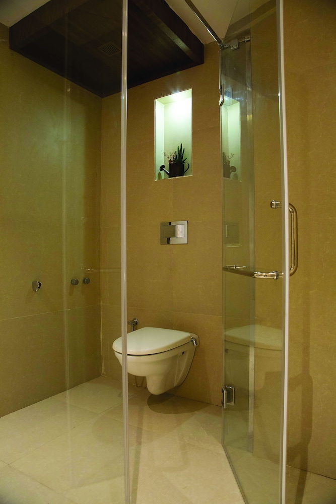 Urvashi Residency 19/43