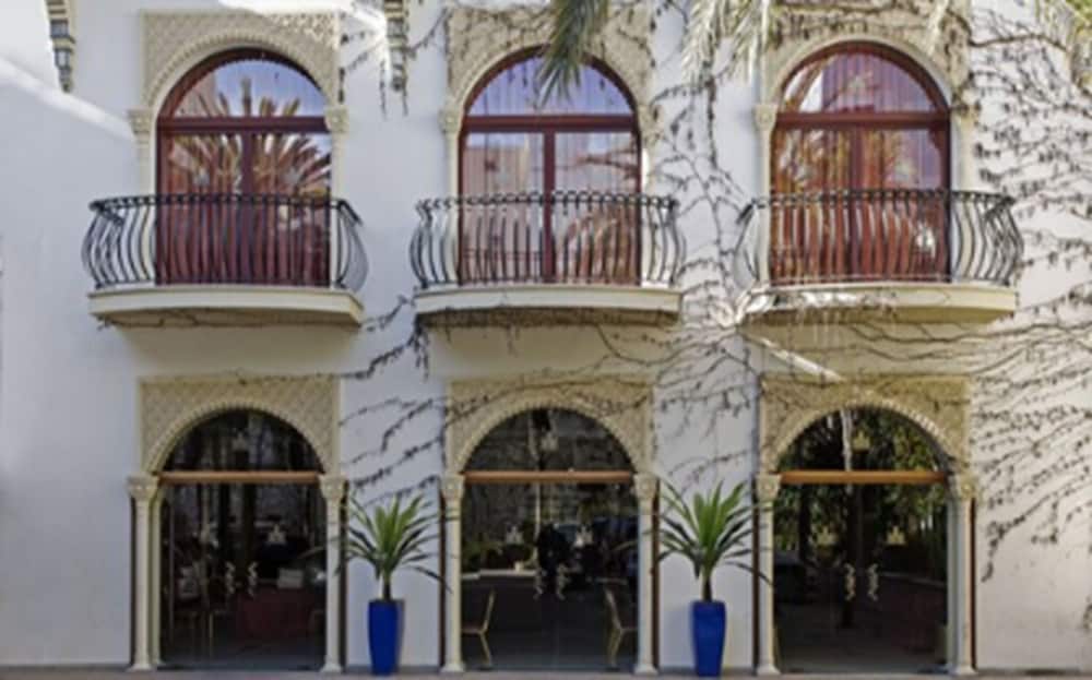 Hotel Kazar 2/30