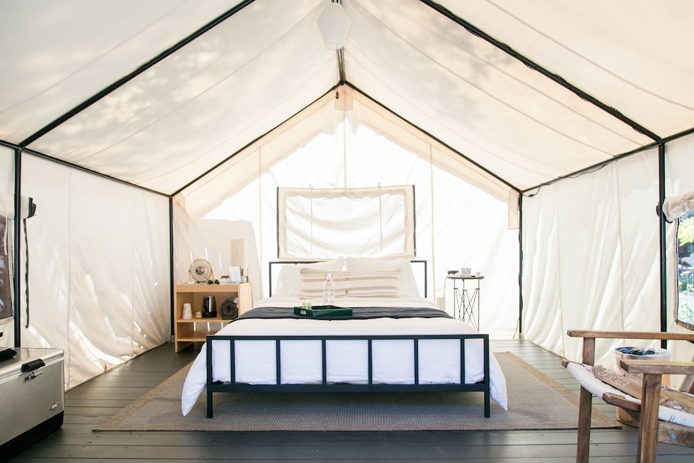 Adventure, Tent, Queen Bed