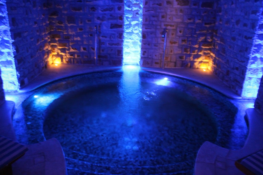 Diamond Hill Spa Hotel 20/50