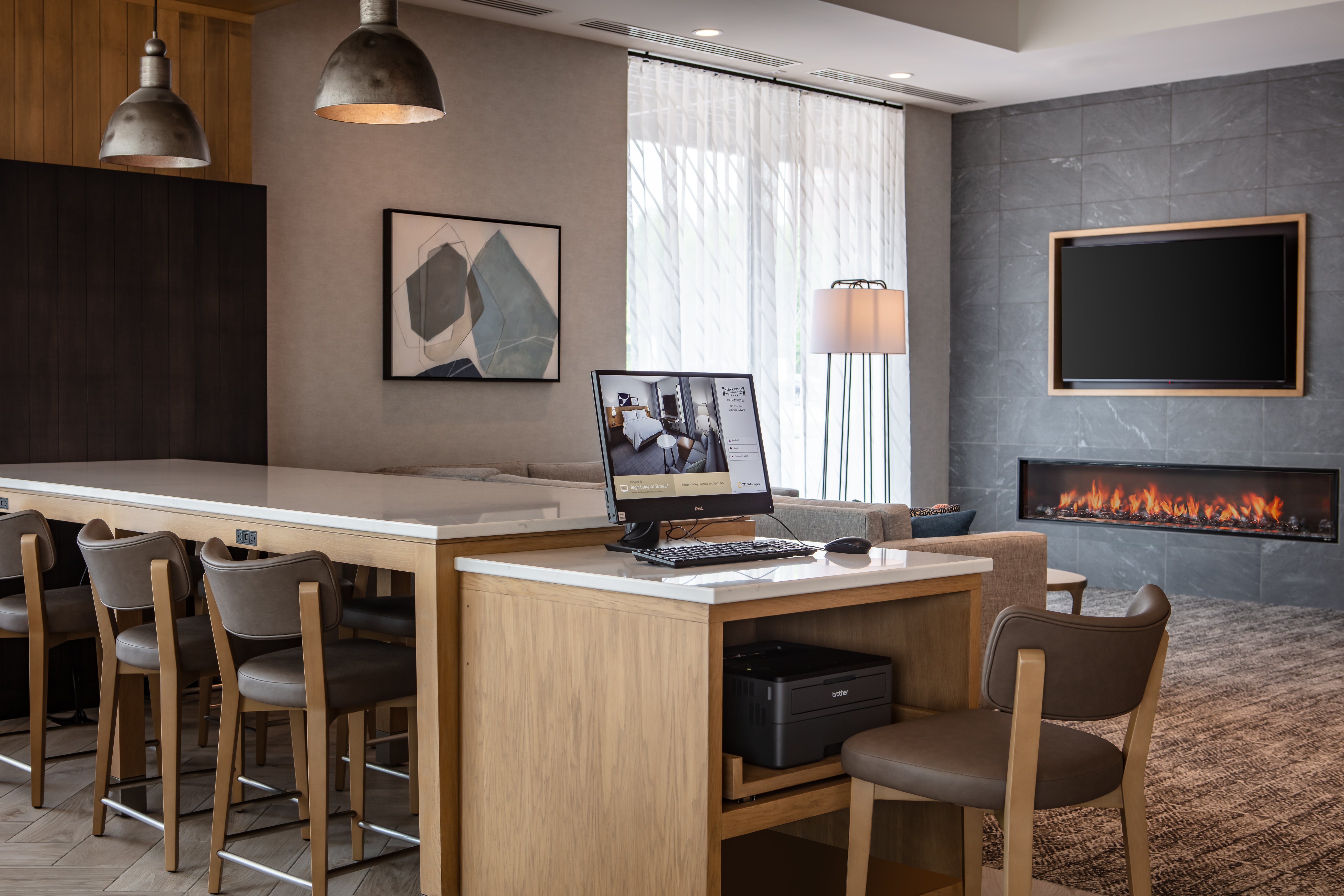 Staybridge Suites Iowa City Coralville 44/50