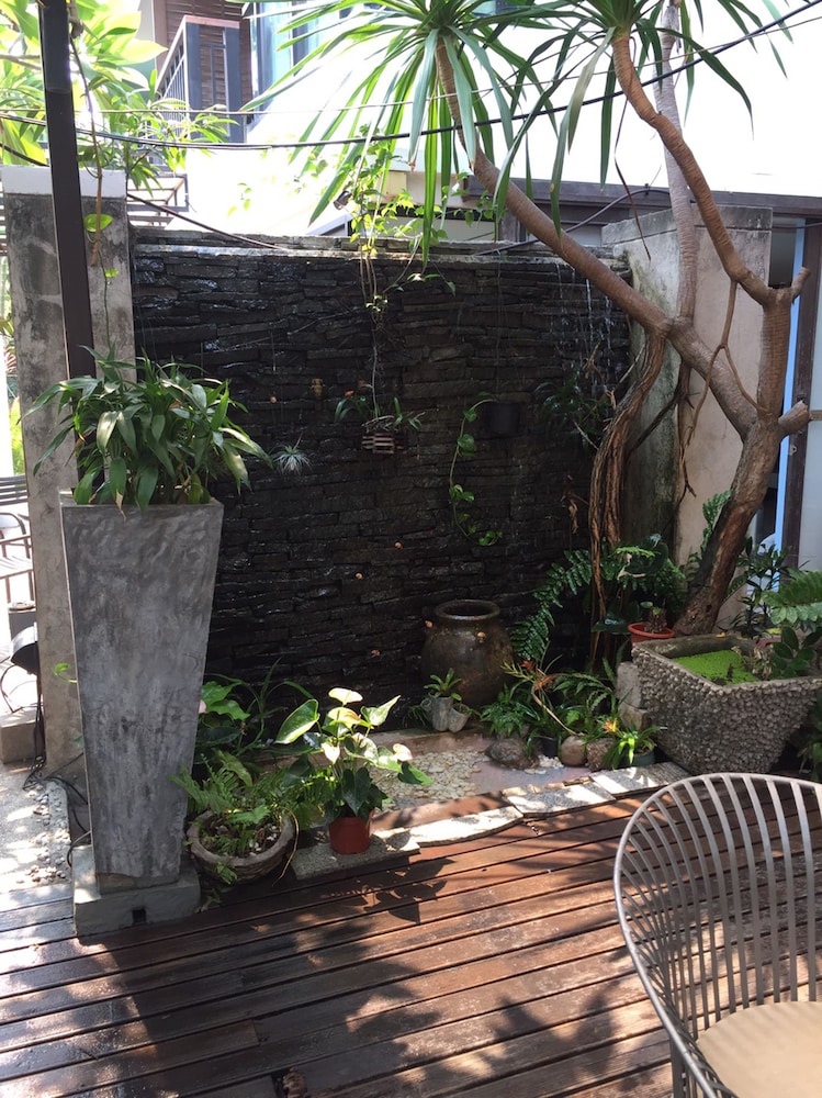 MANDALA HOUSE 60/68