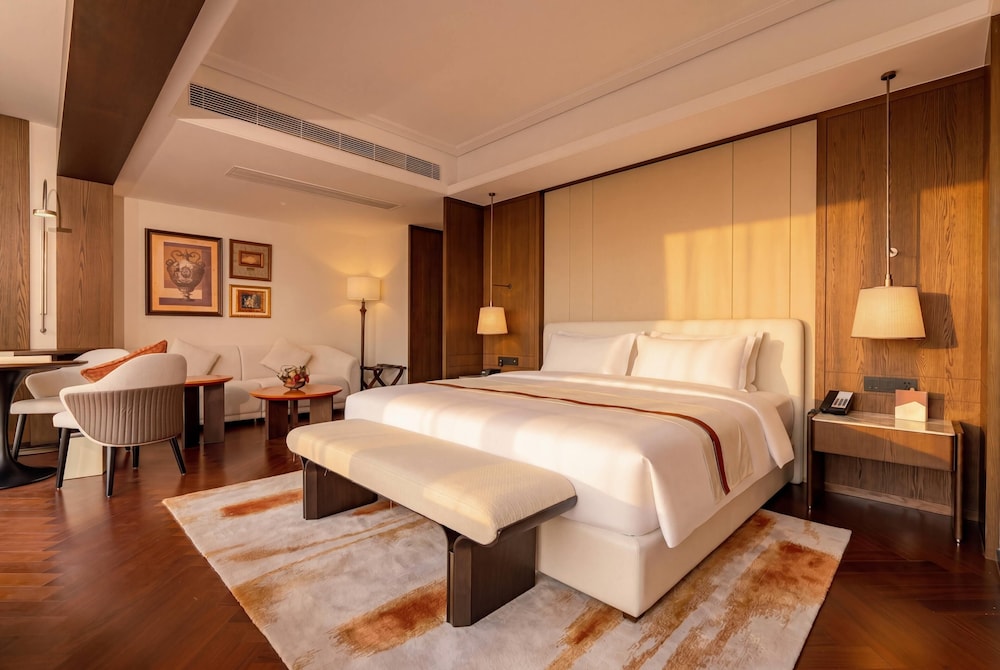 Howard Johnson By Wyndham Phnom Penh Tk 25/57