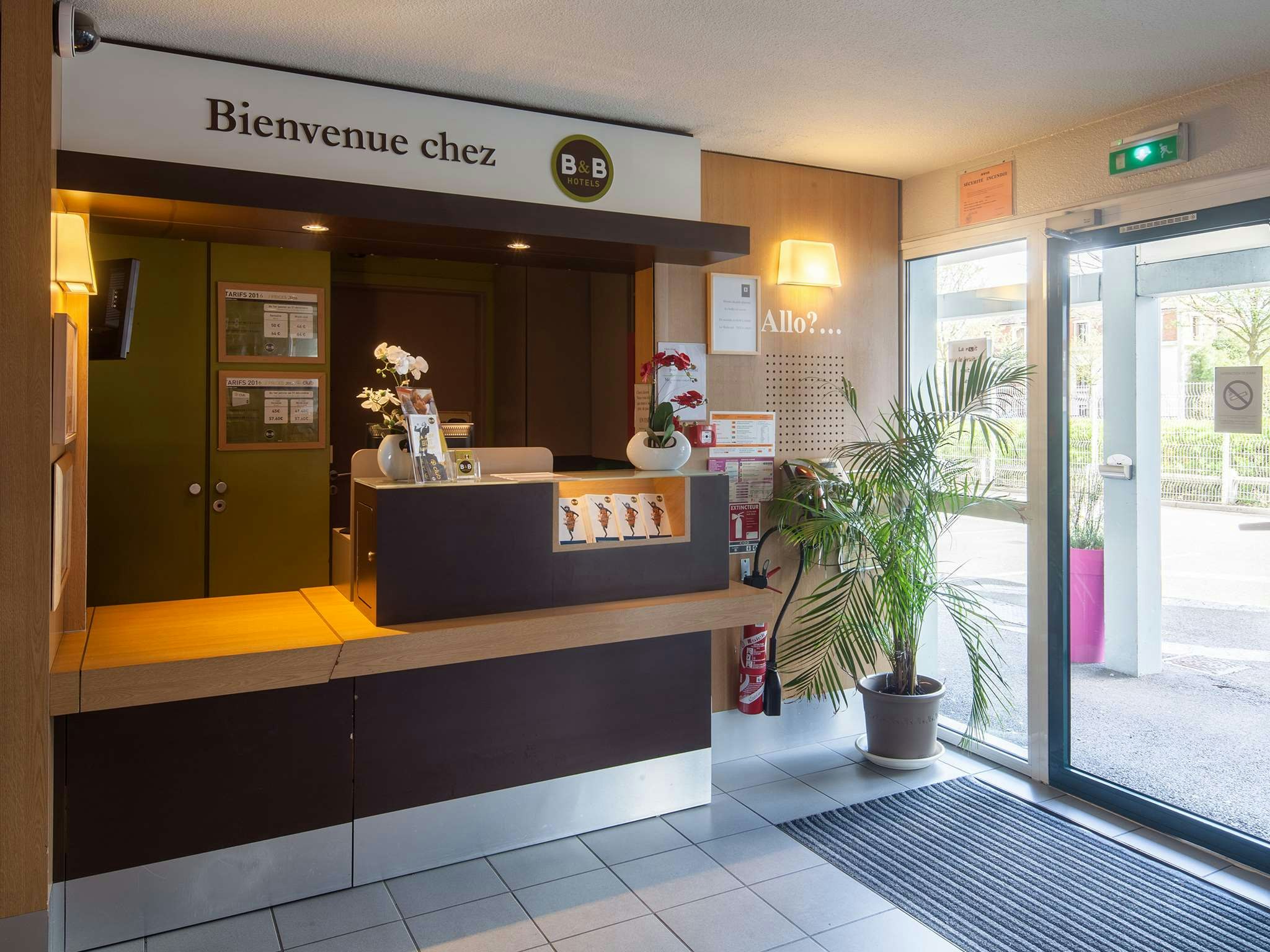 Lobby at B&B HOTEL Rouen Parc des Expos Zenith, LE GRAND QUEVILLY