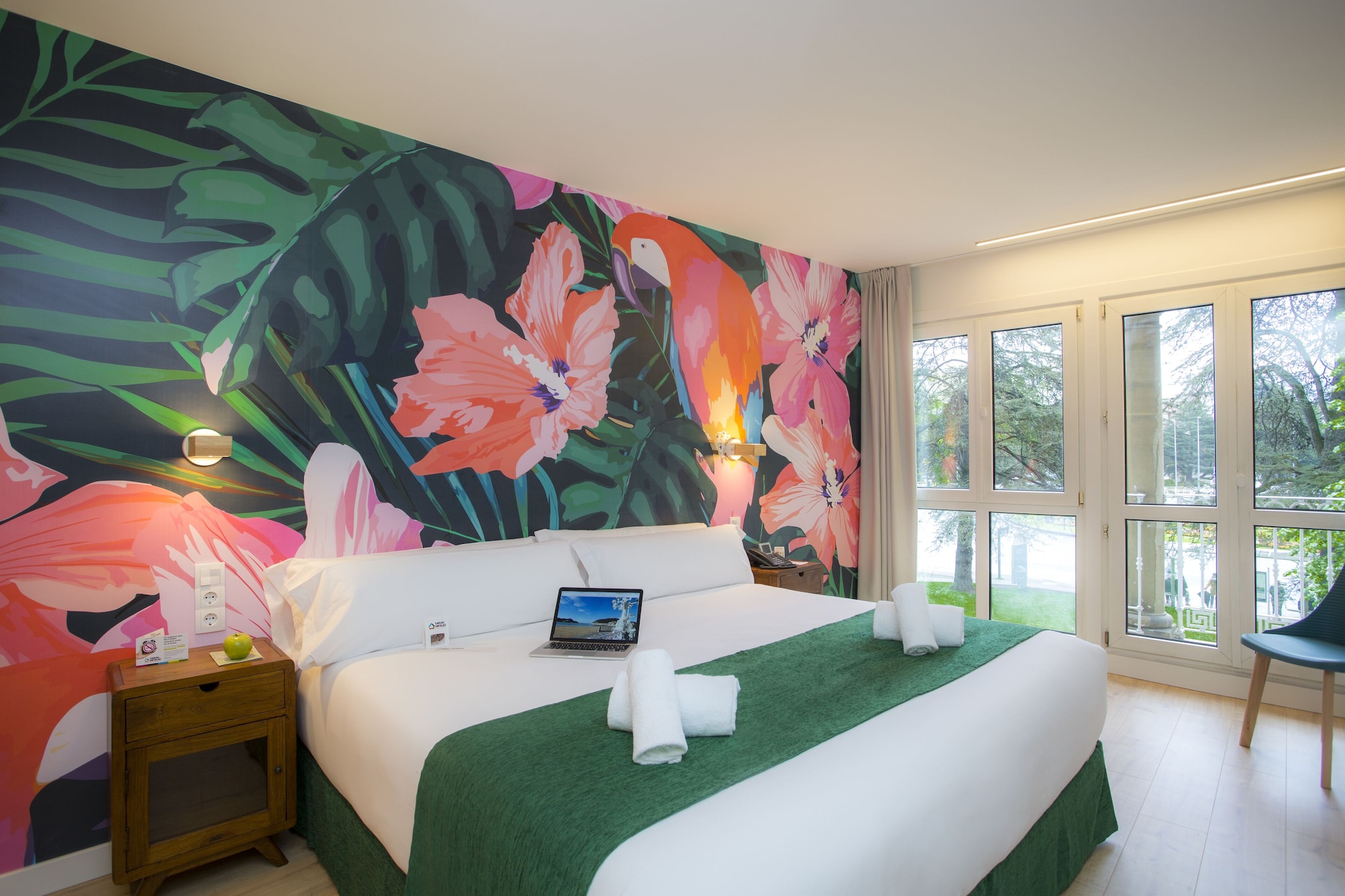 PREMIUM, DOUBLE BED