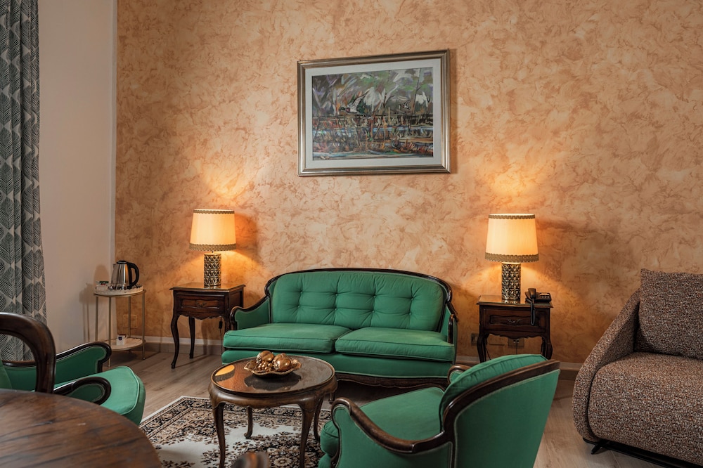 Hotel Roma 28/50