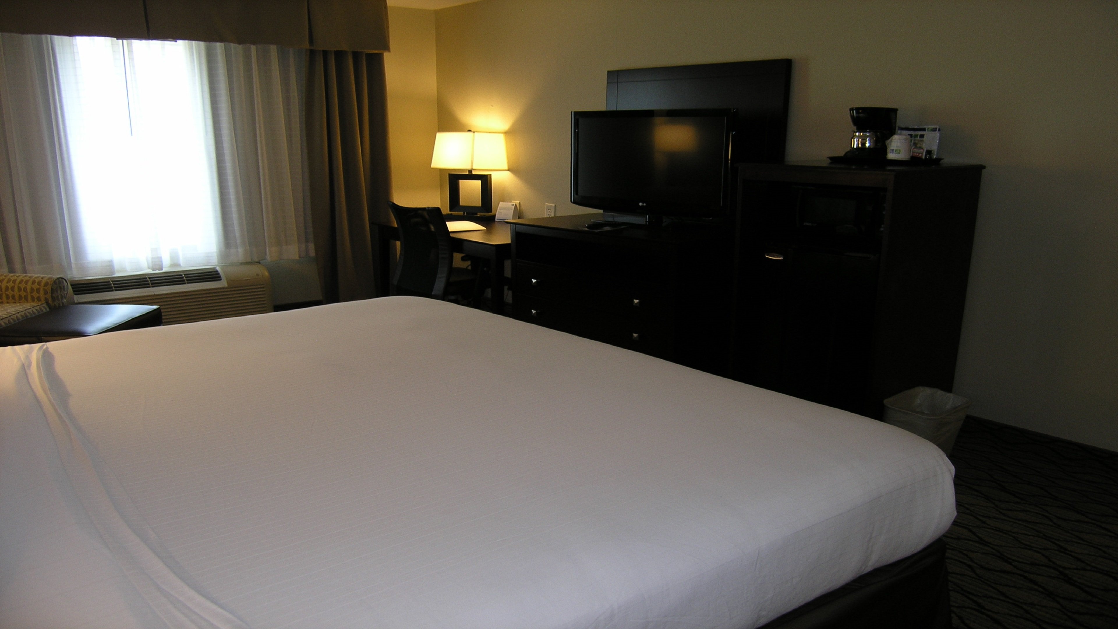 Holiday Inn Express Suites Belle Vernon 9/39