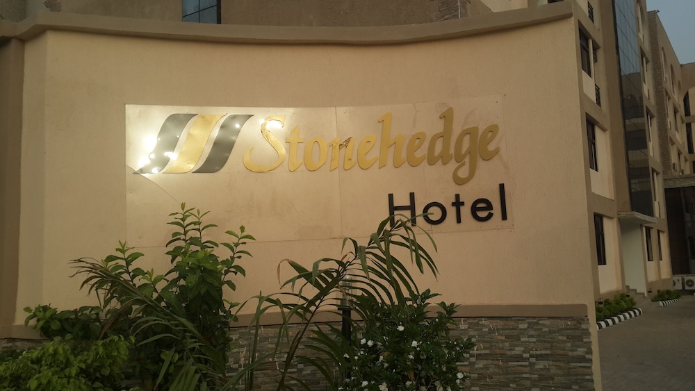 Stonehedge Hotel 1/50