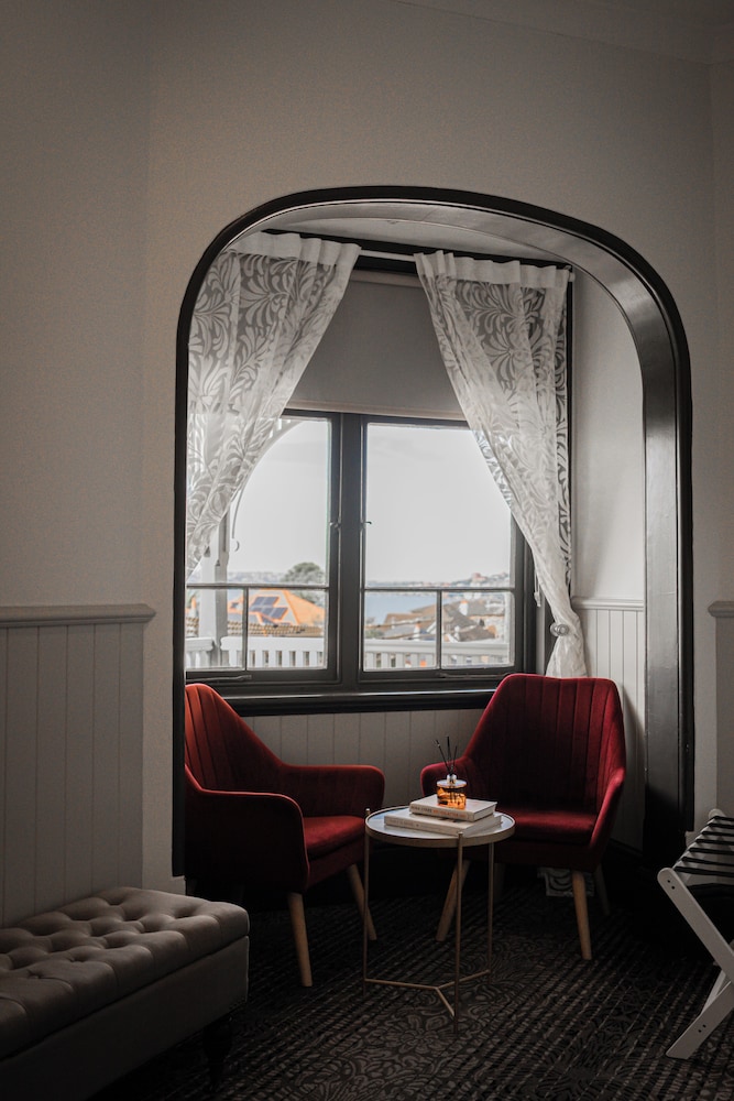 CREMORNE POINT MANOR 49/73