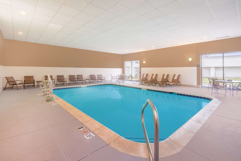 Hampton Inn Terre Haute 27/59