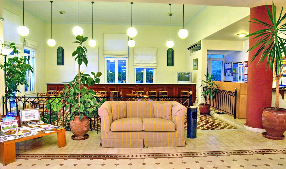 Panselinos Hotel 7/36