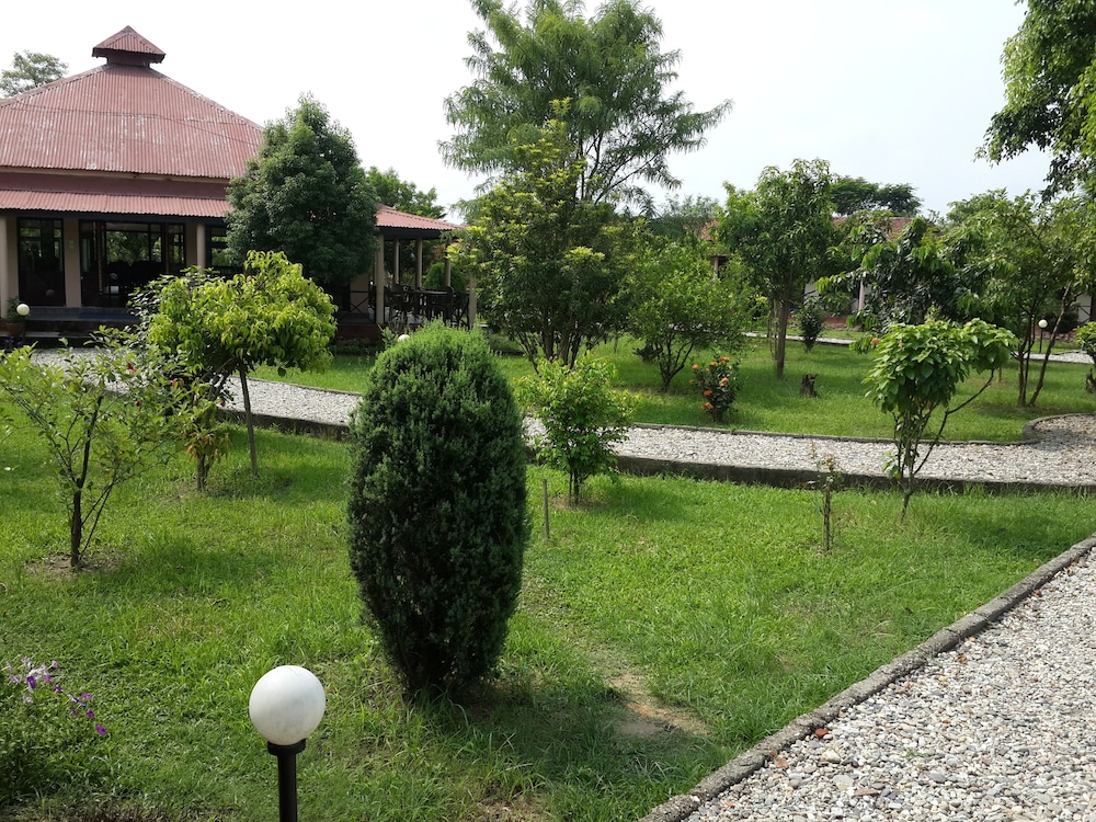 Wildlife Adventure Resort 48/50