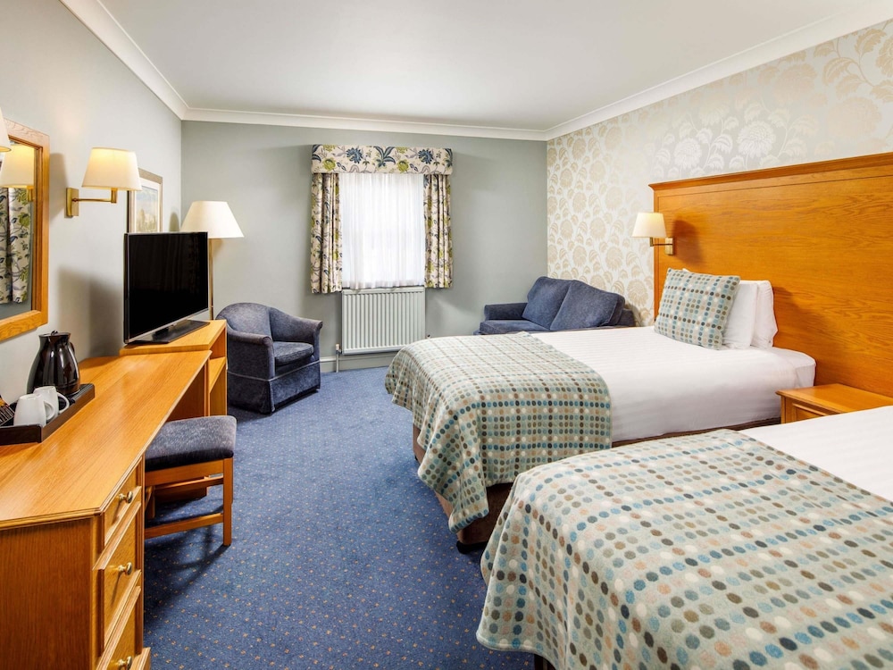 Mercure Bristol North The Grange Hotel 9/50