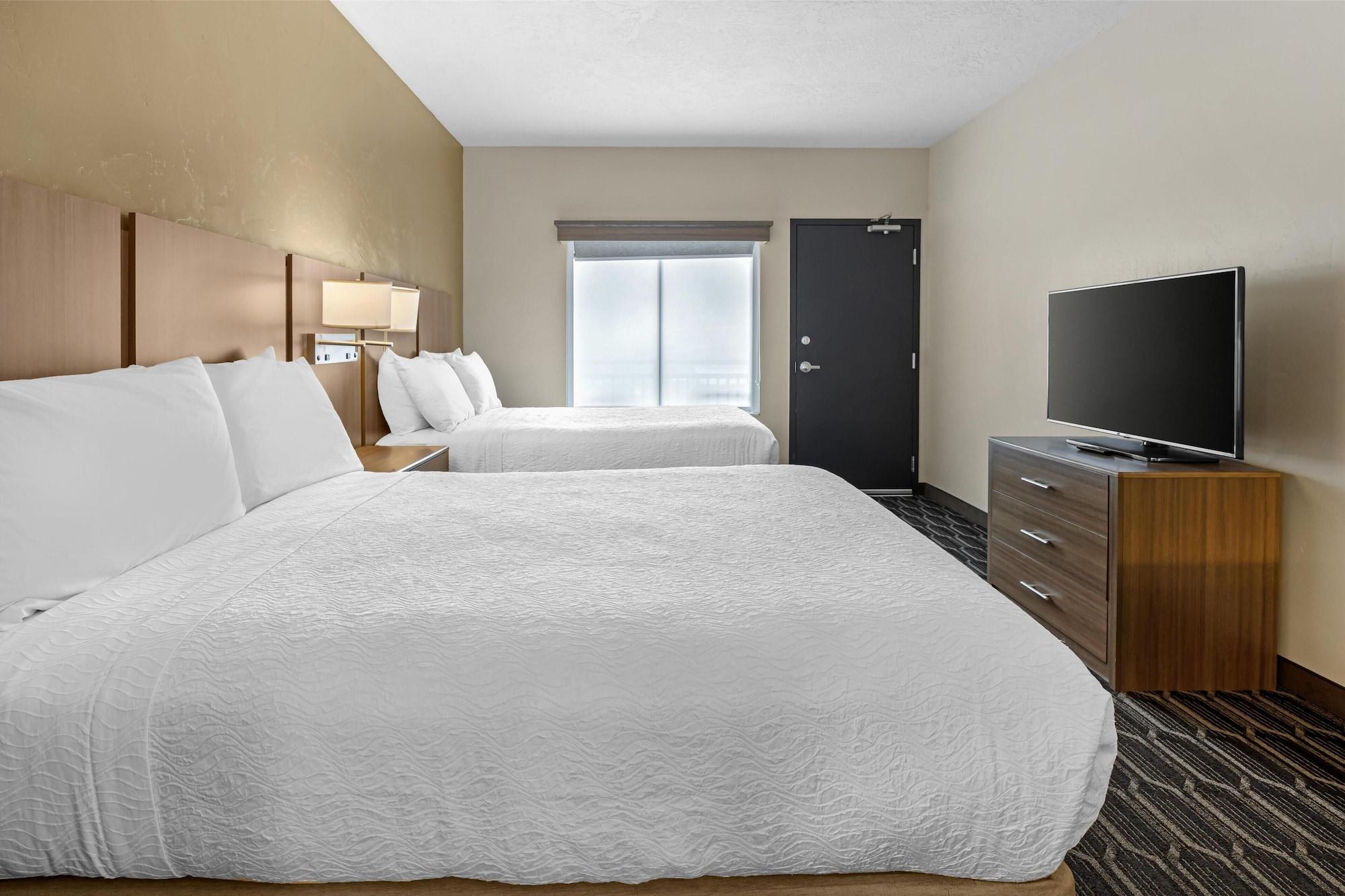 Family Suite, Multiple Beds, Sofa, Balcony