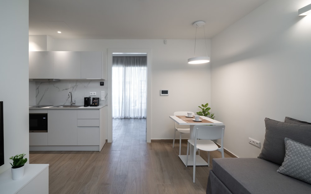 Athens Hill Luxury Apartments 48/64