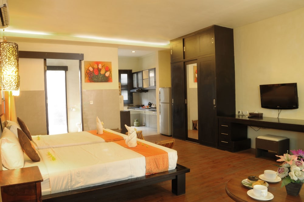 Aman Sari Villa 8/30