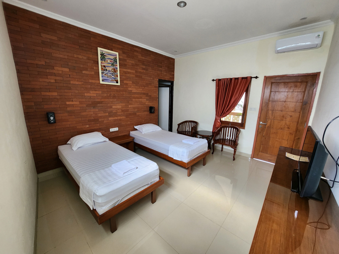 Superior, Twin Beds
