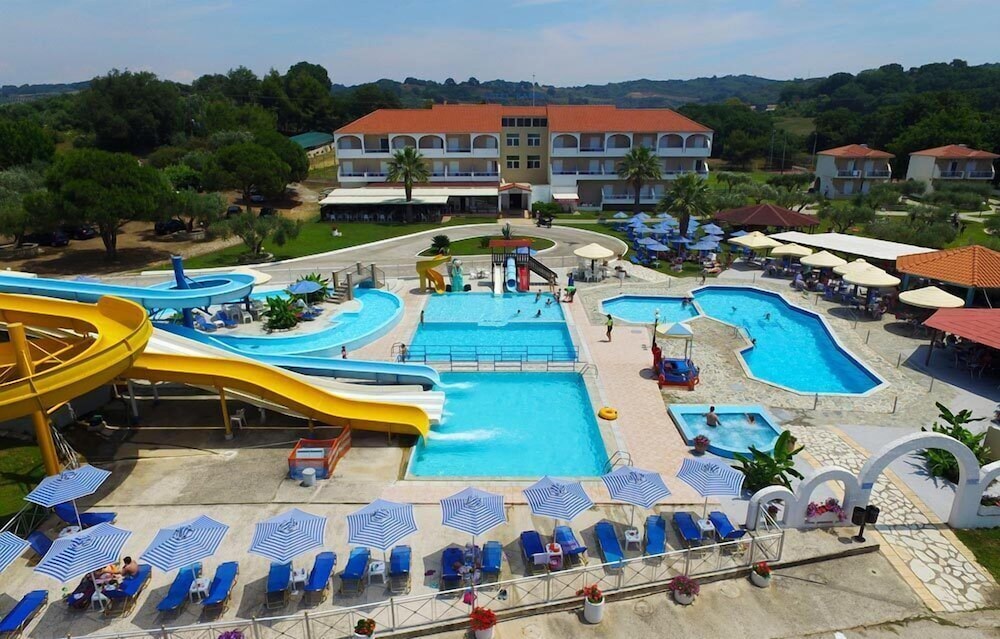 Kanali Hotel 30/48