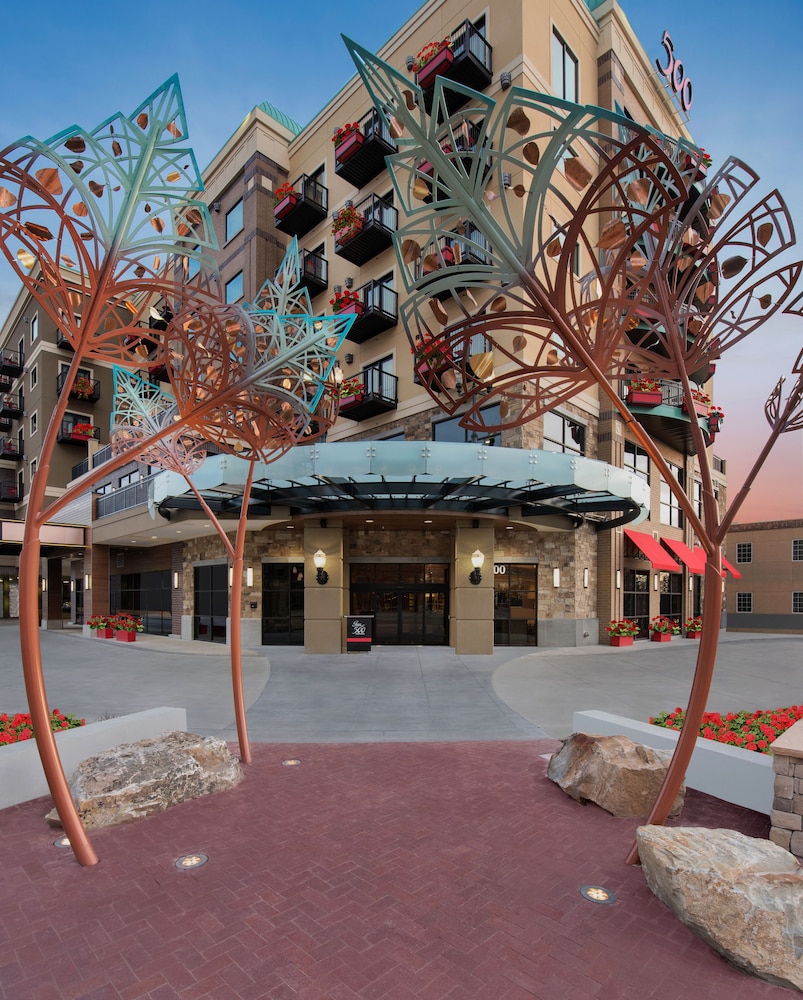 Inn At 500 Capitol 3/53