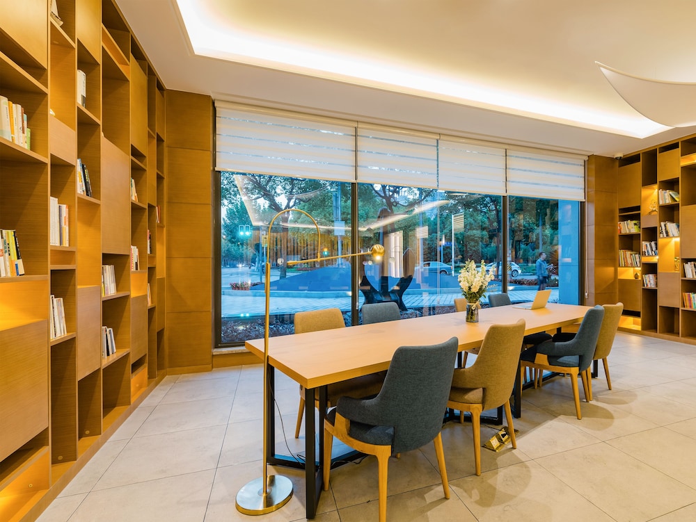 Atour Hotel (Chengdu Tongzilin) 53/61