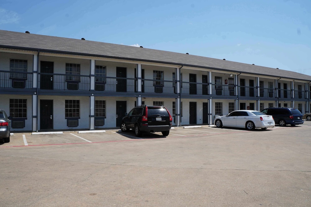 Sherman Inn 41/46