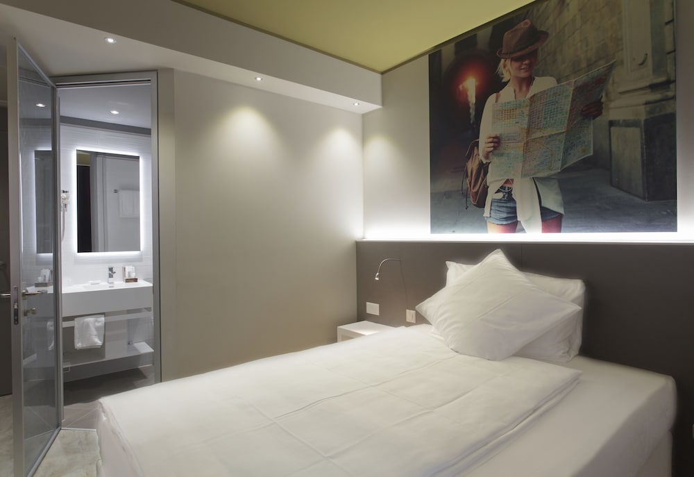 Hotel City Locarno 11/37