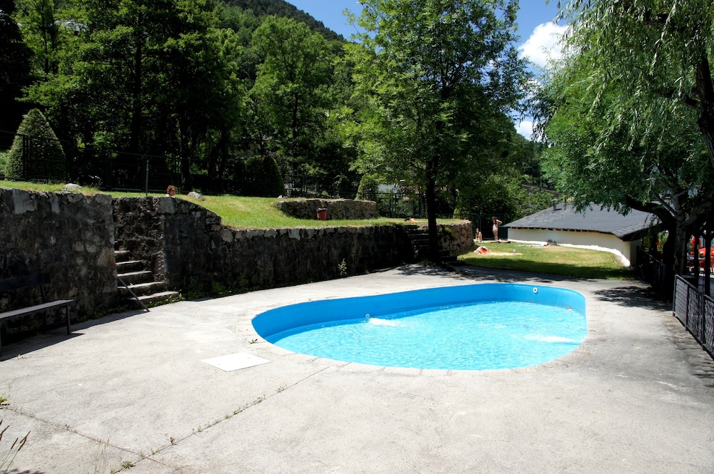 Spa Termes Carlemany Hotel 46/50