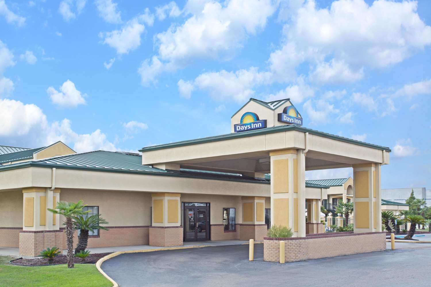 Days Inn by Wyndham Hammond 4/19