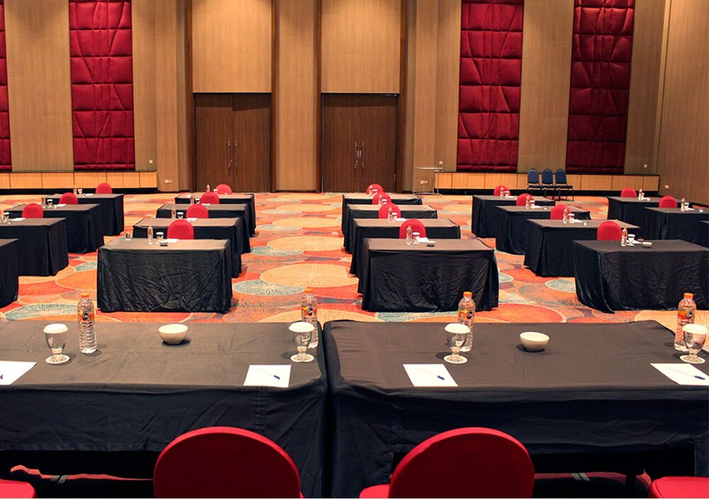GAMMARA HOTEL MAKASSAR 65/70