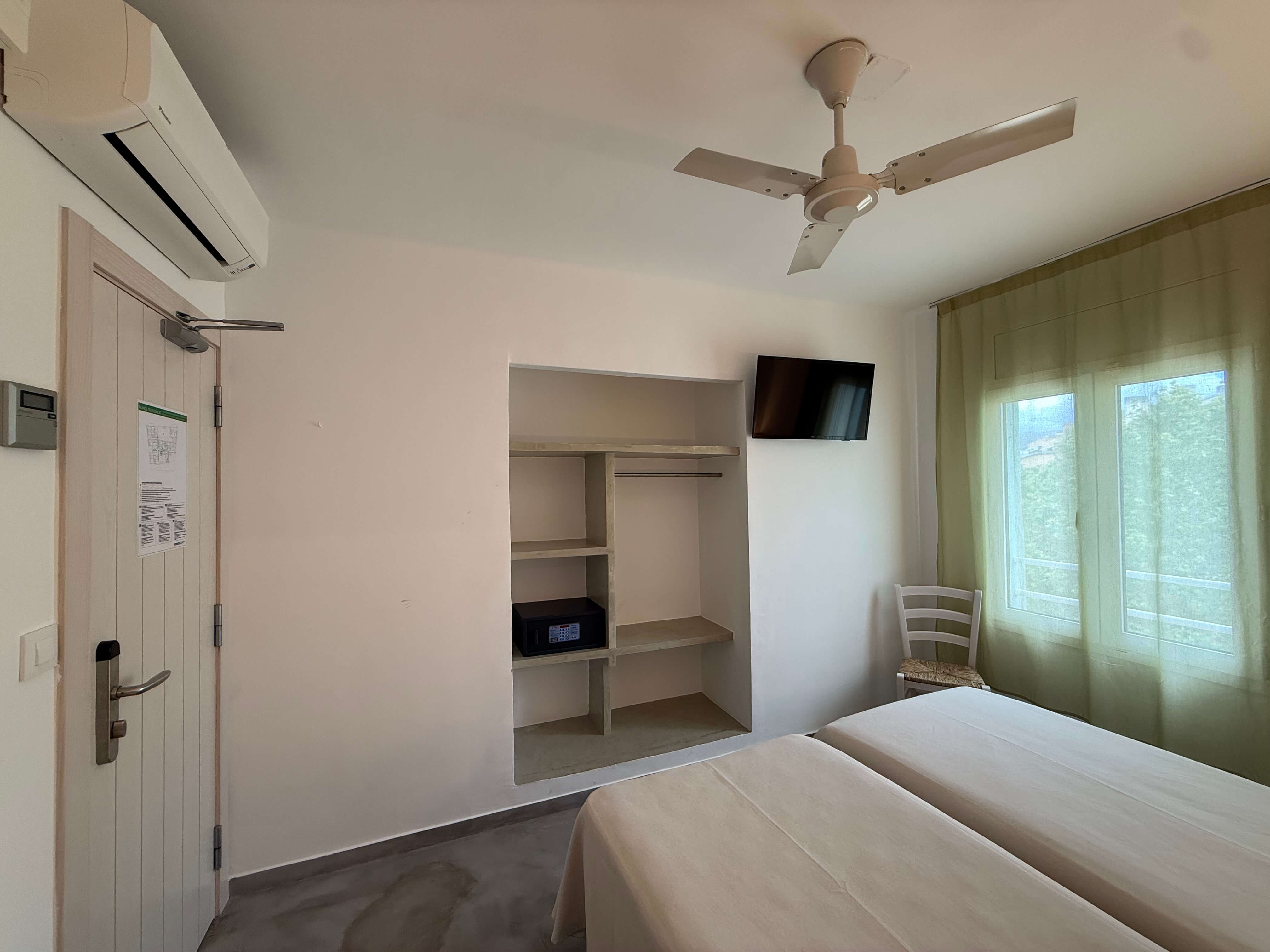 Hostal Rom 6/39