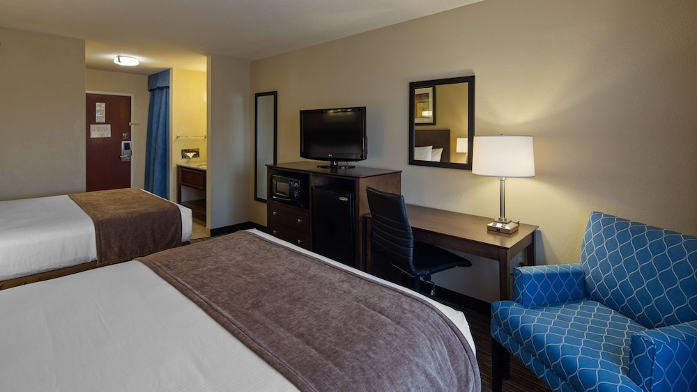 Best Western Port Huron Blue Water Bridge 7/31