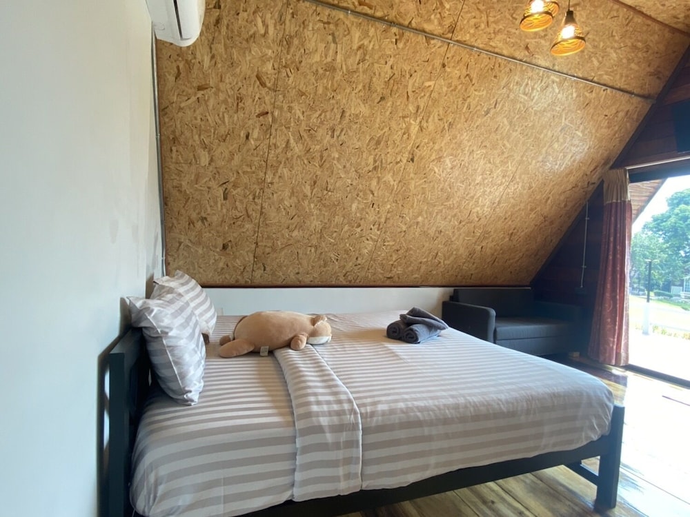 Goodview Resort & Camping 11/50