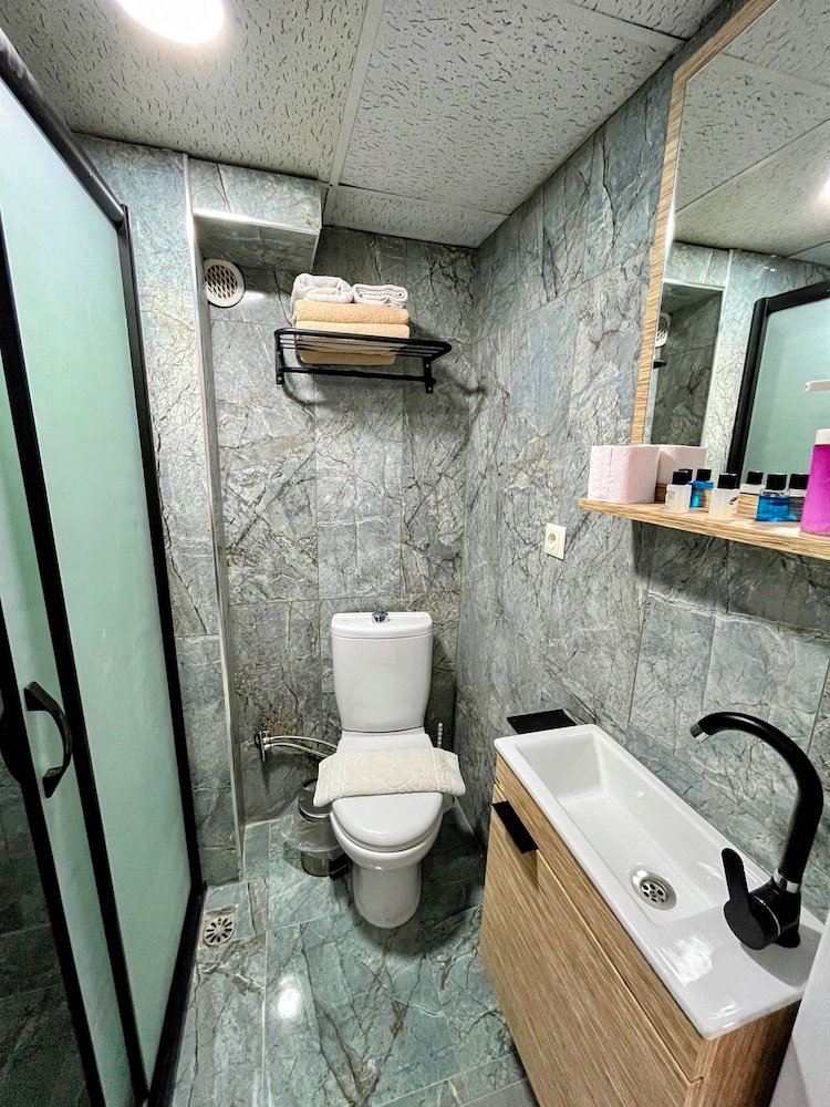 Pembe Apart Hotel 29/36