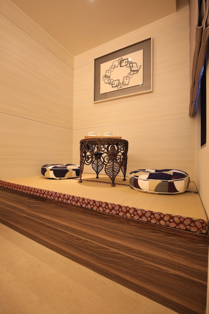Dar Lon Hotel 25/50