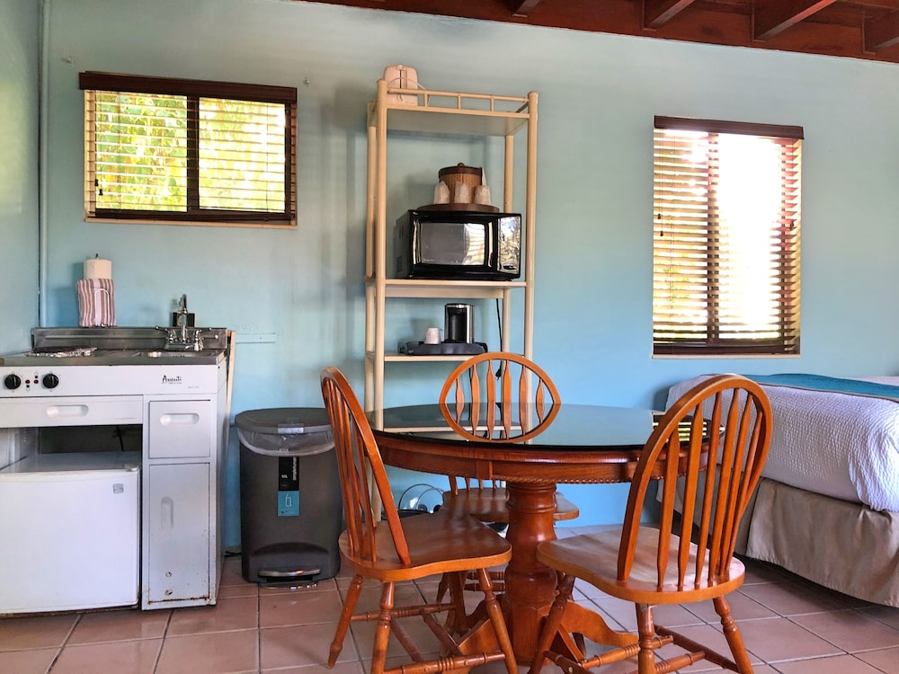 The Pelican Key Largo Cottages 65/76