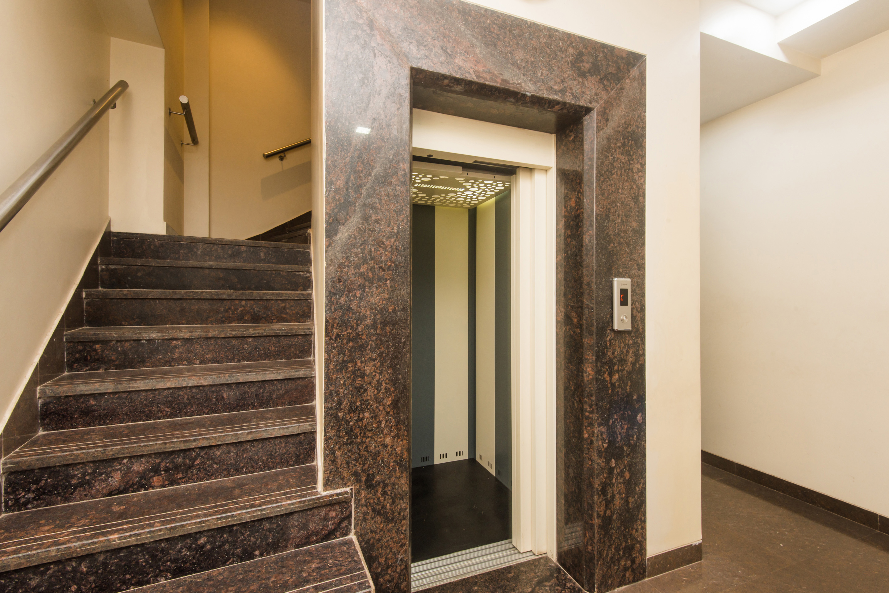 Oyo 10650 Hotel Lotus Residency 27/30