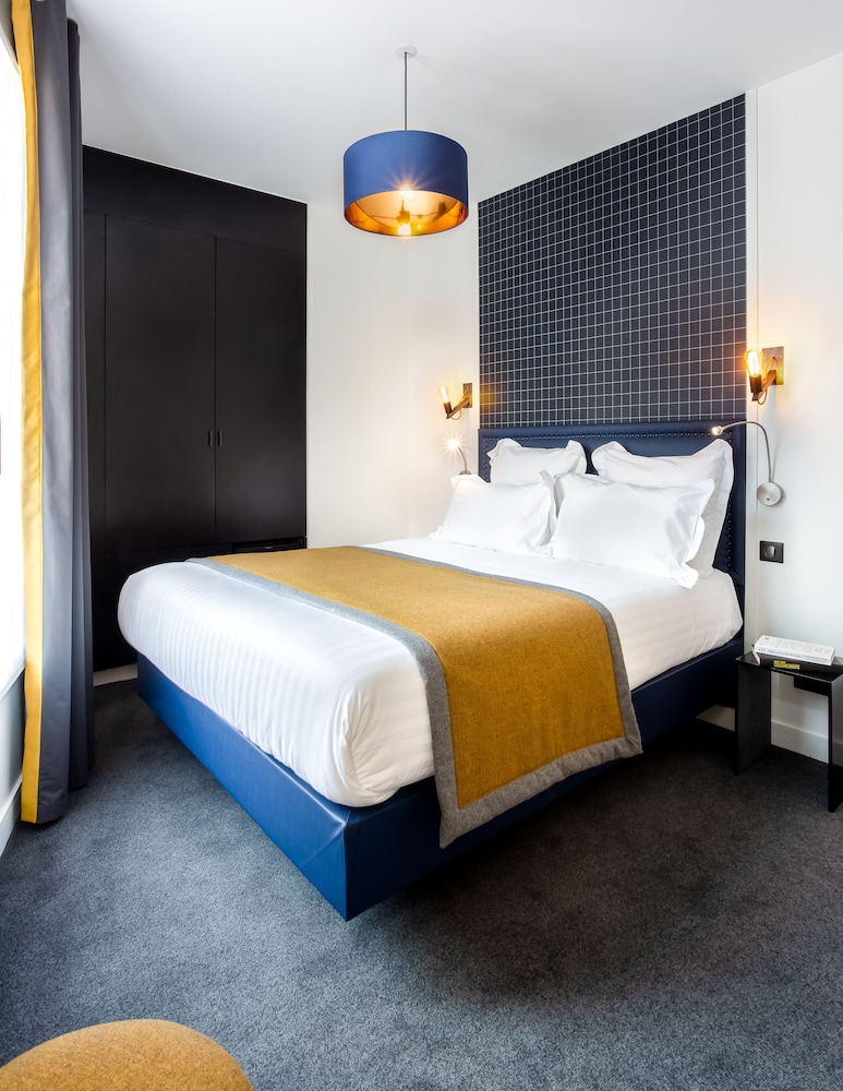 Hotel Clarisse 10/64