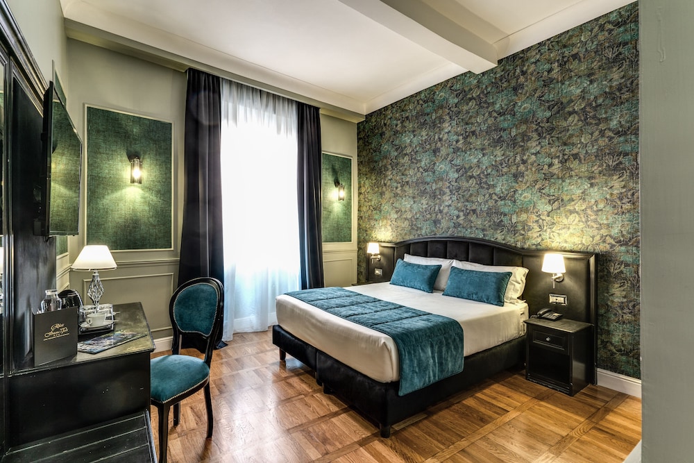 Relais Fontana di Trevi 25/64