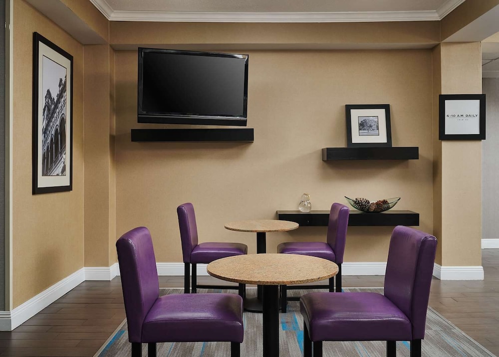 Hampton Inn Covington La 36/43