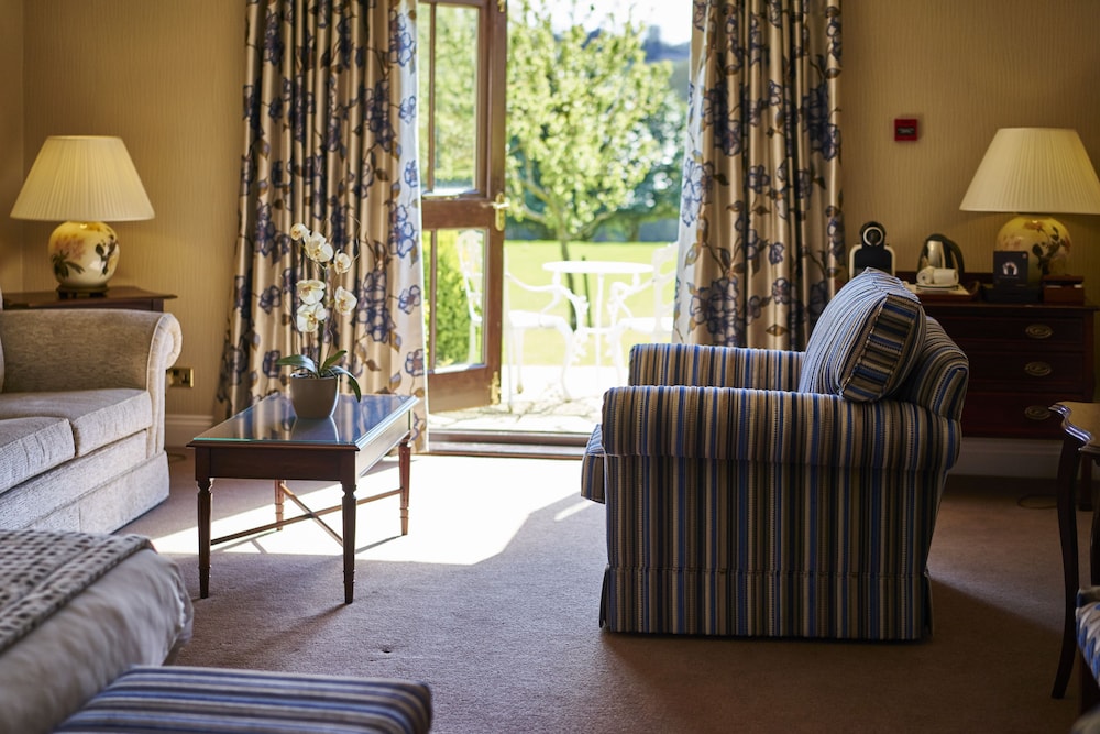 Ashdown Park Hotel And Country Club 52/84