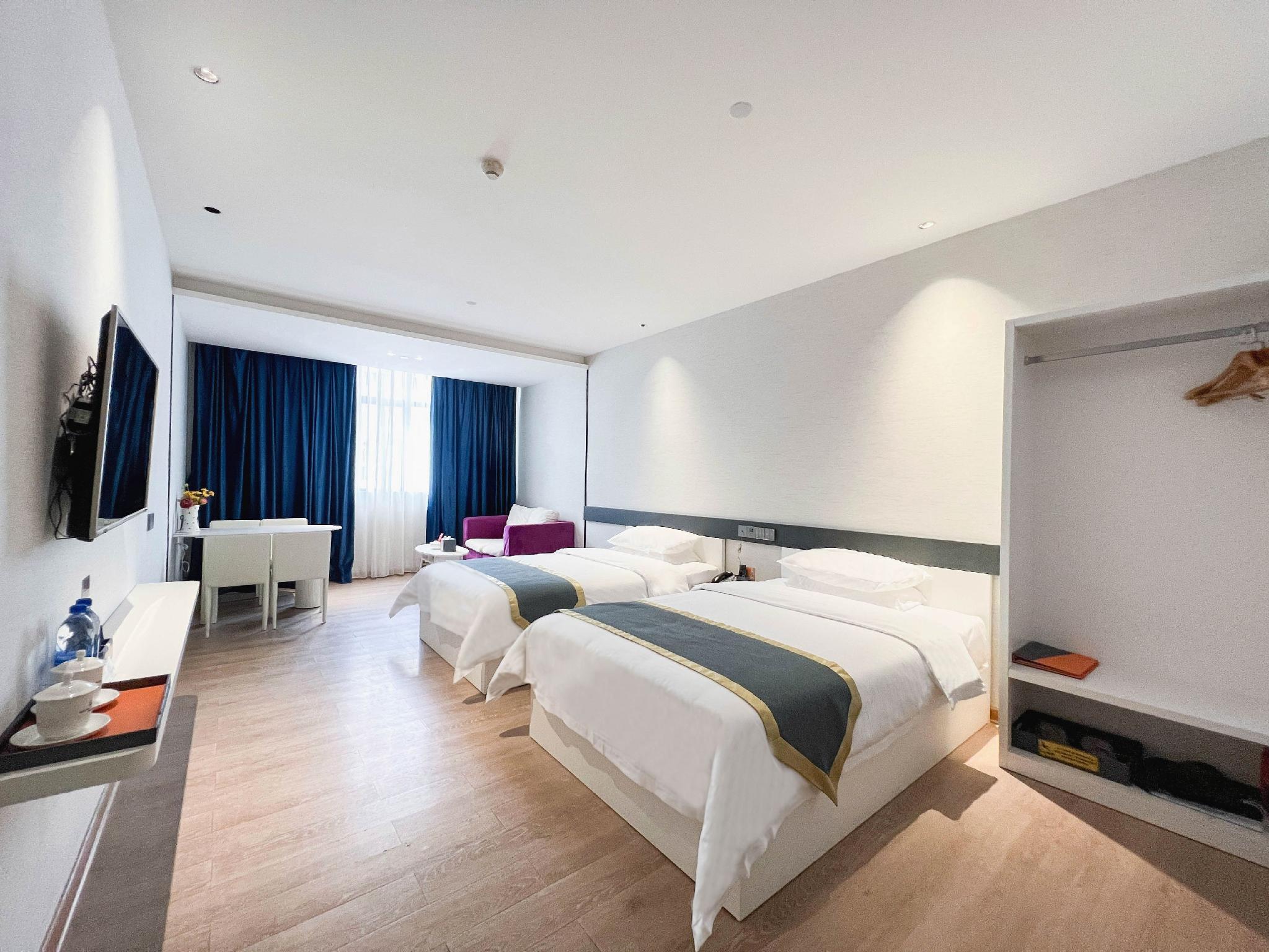 Elegant, Twin Beds