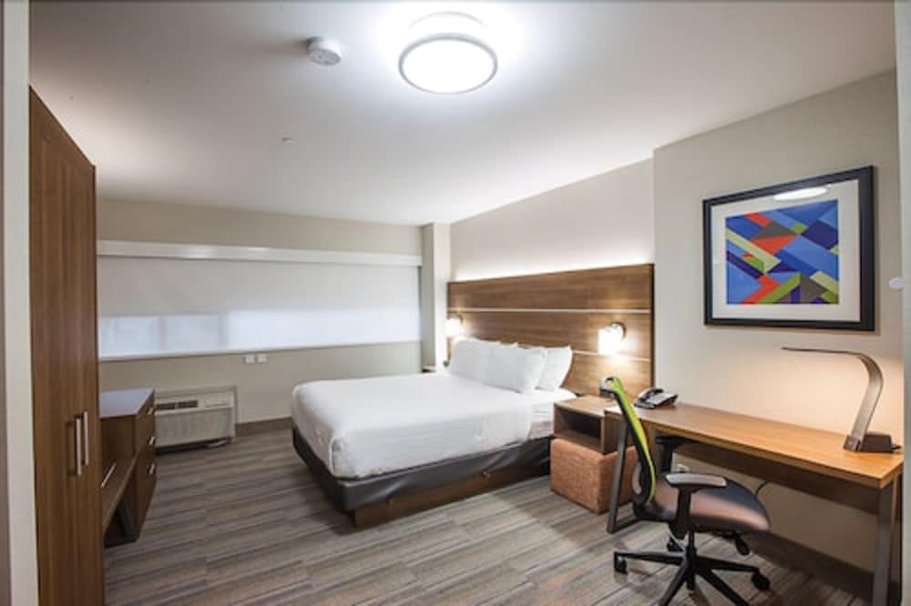 Holiday Inn Express Saint John Harbour Side Hotel 26/69
